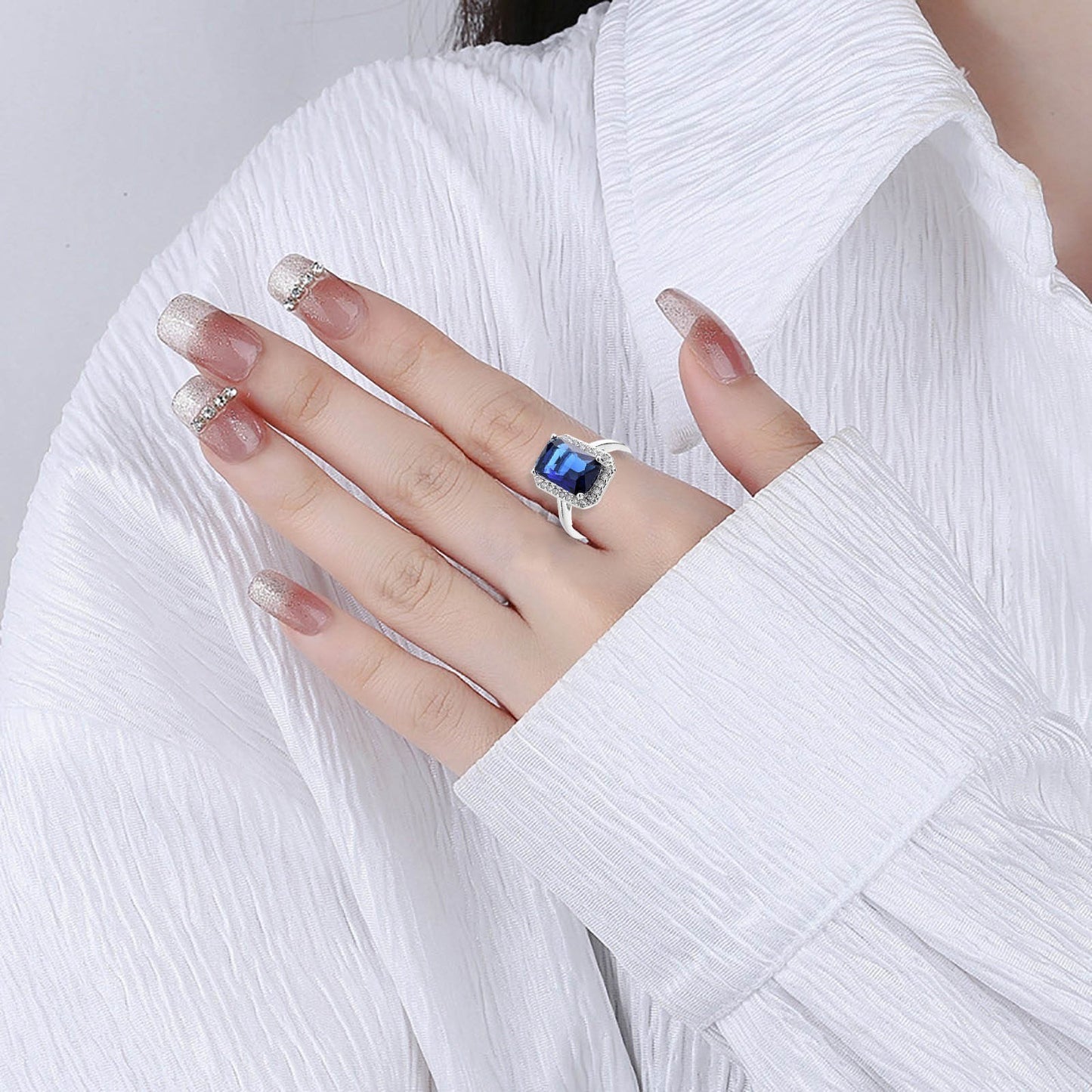 Luxury Sapphire Ring